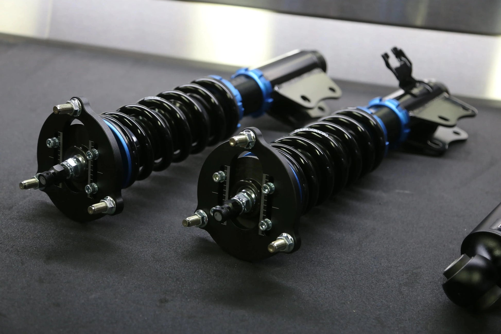 Nissan 240Sx 95-98 (S14) Innovative Series Coilover Scale Suspension